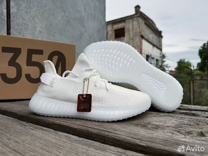 Кроссовки Adidas Yeezy Boost 350 V2 - White