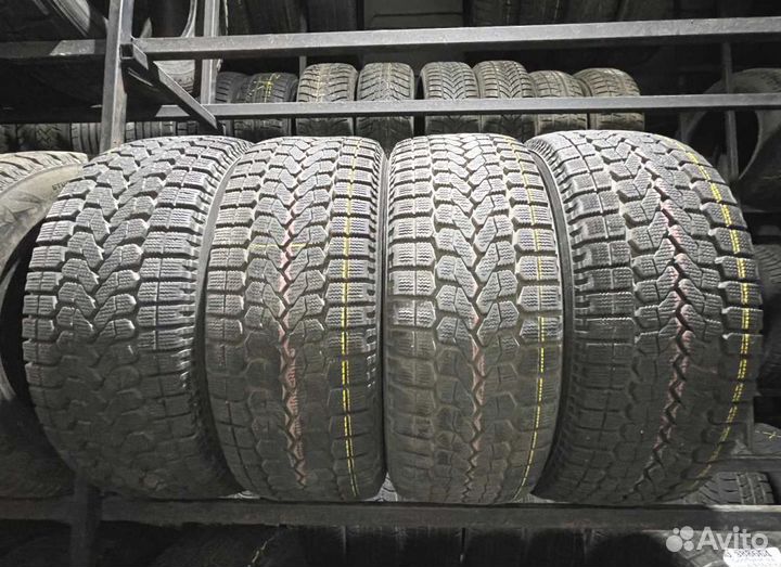 Yokohama Guardex F700P 205/55 R16 89S