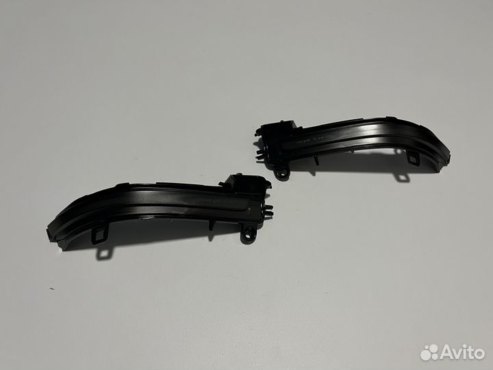 Комплект поворотников боковых зеркал BMW F30 F20