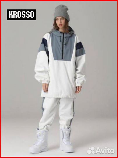 Спортивный костюм женский новый плащевка