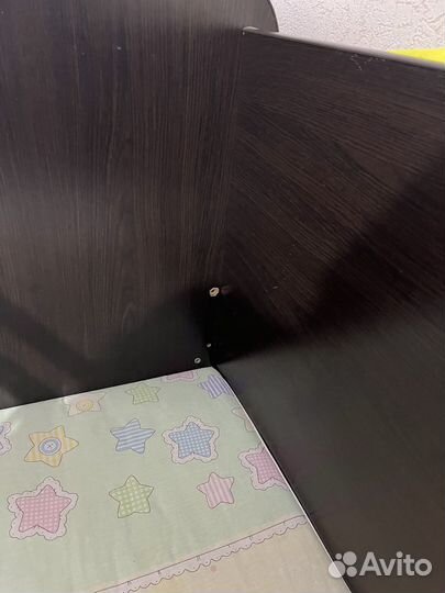 Кровать с маятником