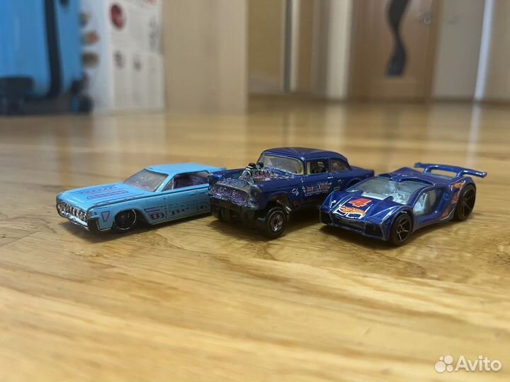 Hot wheels машинки