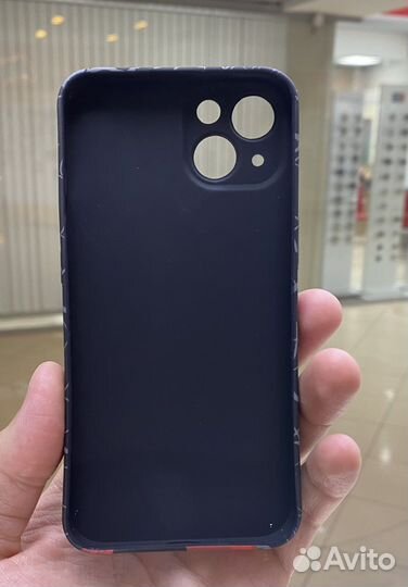 Чехол на iPhone 13