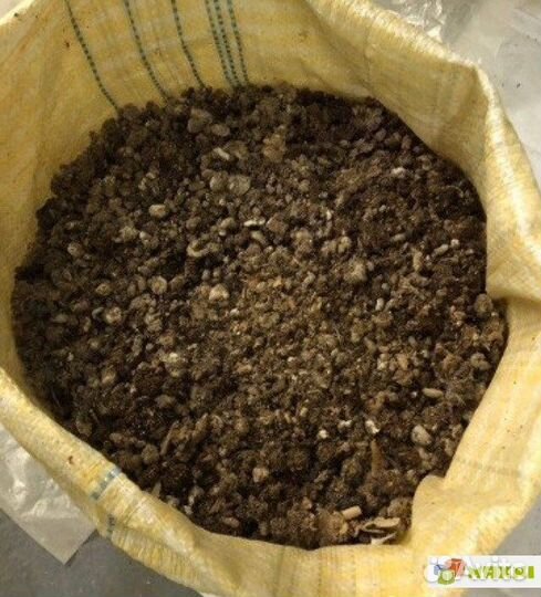 Куриный помет в мешках