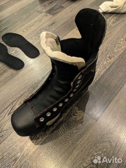 Хоккейные роликовые коньки Bauer Vapor x40r