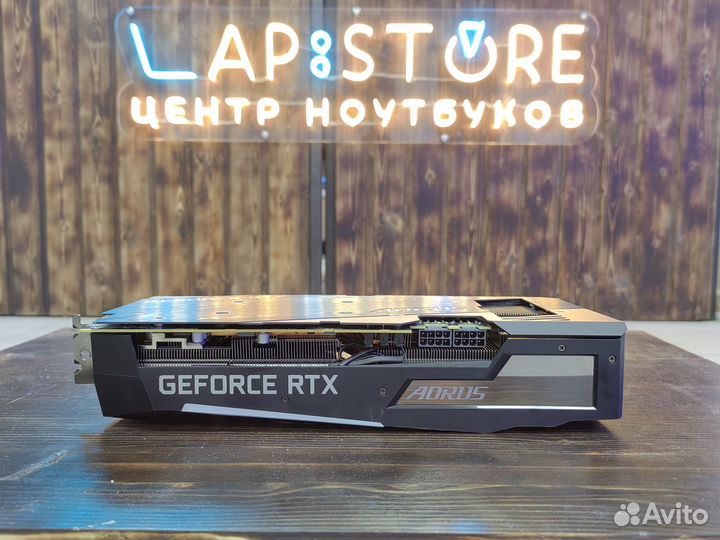 Видеокарта Aorus RTX 3070 с экраном TFT