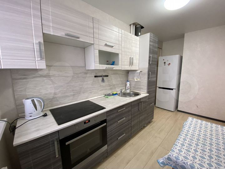 1-к. квартира, 35 м², 8/17 эт.