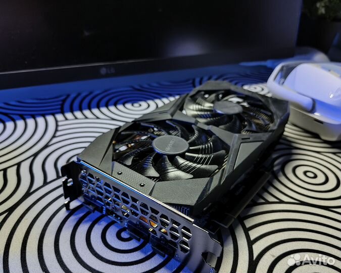 Видеокарта Gtx 1660 ti 6gb от gigabyte