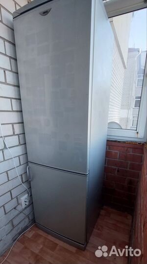 Холодильник zanussi