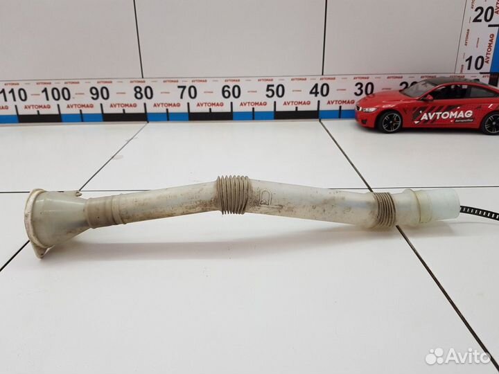 Горловина бачка омывателя