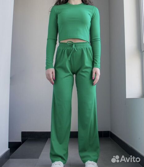 Спортивный костюм женский