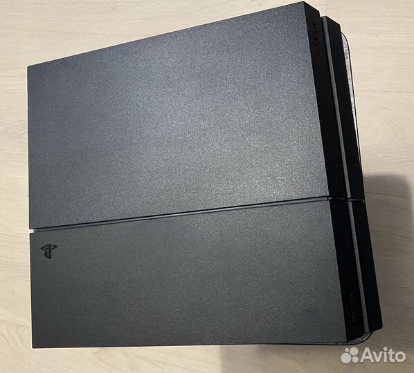 Игровая приставка Sony playstation 4