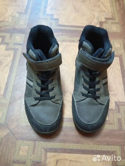 Ботинки демисезонные размер 35