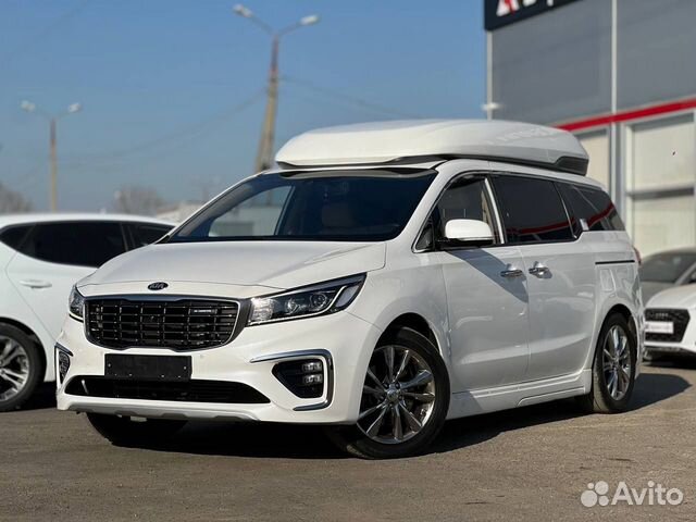 Kia Carnival 2.2 AT, 2019, 69 000 км с пробегом, цена 3380000 руб.