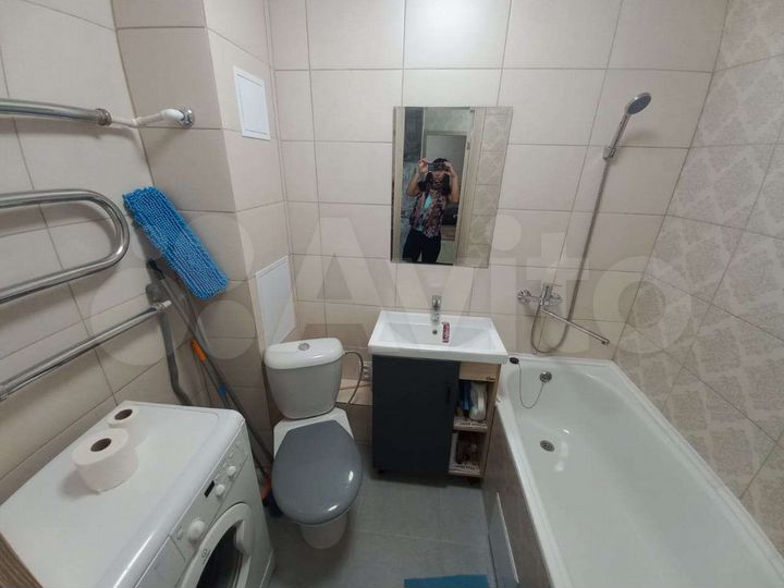 2-к. квартира, 65 м², 6/9 эт.