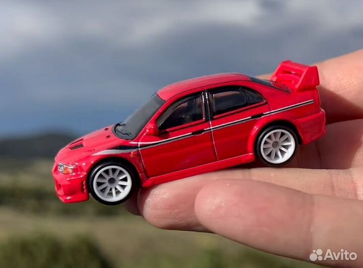 Коллекционная машинка Hot Wheels Mitsubishi Lancer
