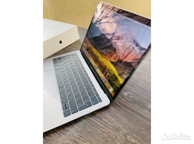 MacBook Pro 13 8/128 mpxq2-2017 Идеальное Б/У