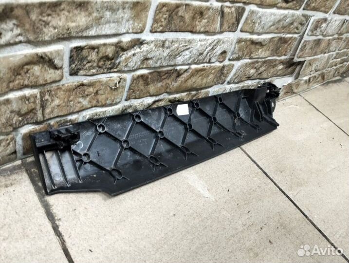 Накладка сиденья передняя правая Bmw 5-Series G30