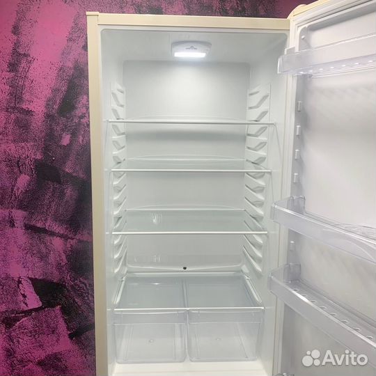 Холодильник бу высокий двухкамерный Nord