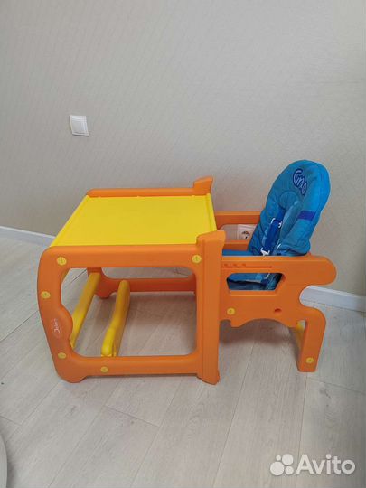 Стульчик для кормления jetem