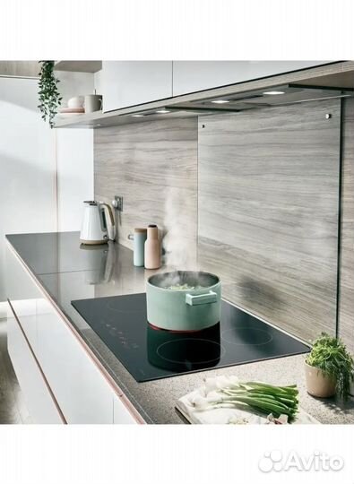 Защитный экран для плиты из закалённого стекла