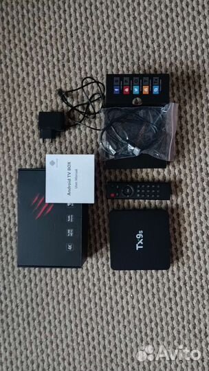 Приставка Смарт тв Tanix Android TV Box
