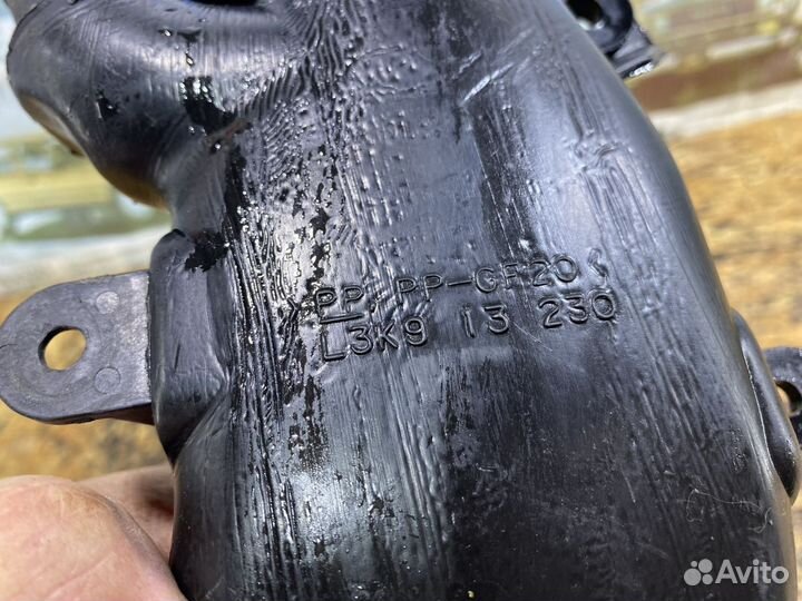 Патрубок интеркулера Мазда CX7 Оригинал