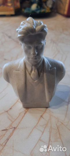 Бюст Ленина, бюст Горького,бюст Маяковского