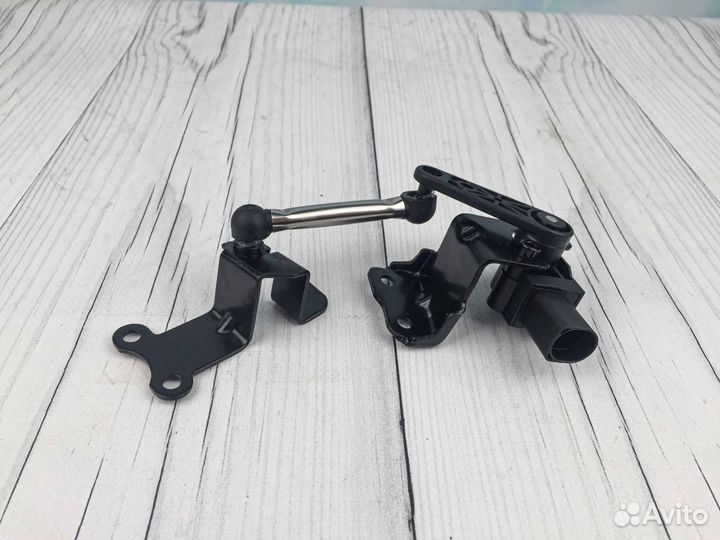 Датчик дорожного просвета задний Audi A3 Q3 RS3