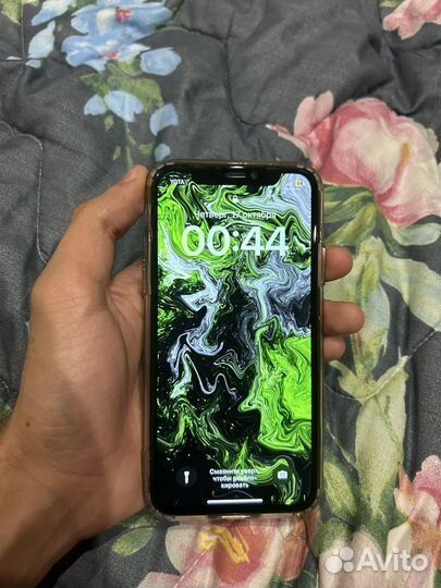 iPhone X, 64 ГБ