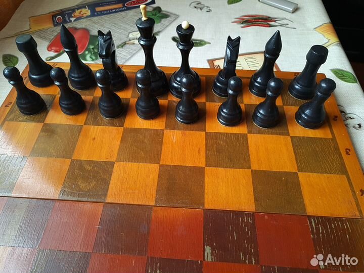 Продам шахматы СССР. Доска 45х45 см