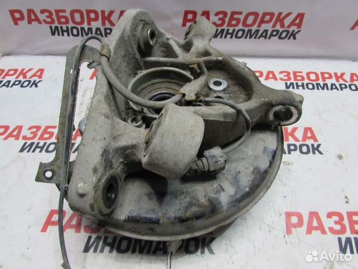 Кулак поворотный задний правый для Lexus GS 300 3