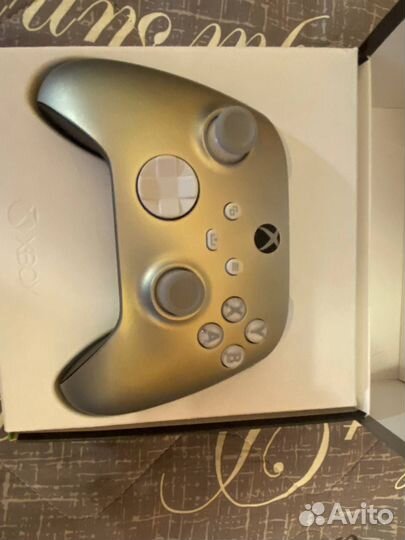 Геймпад Xbox Wireless Controller (Lunar Shift)