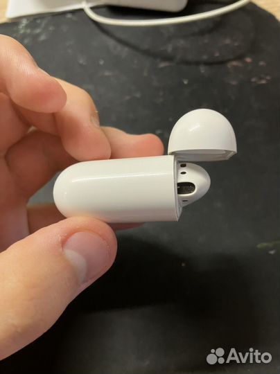 Airpods 1