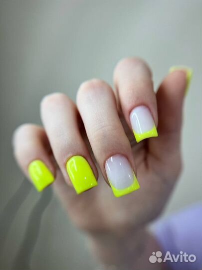 Услуги мастера маникюра