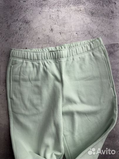 Спортивные штаны L