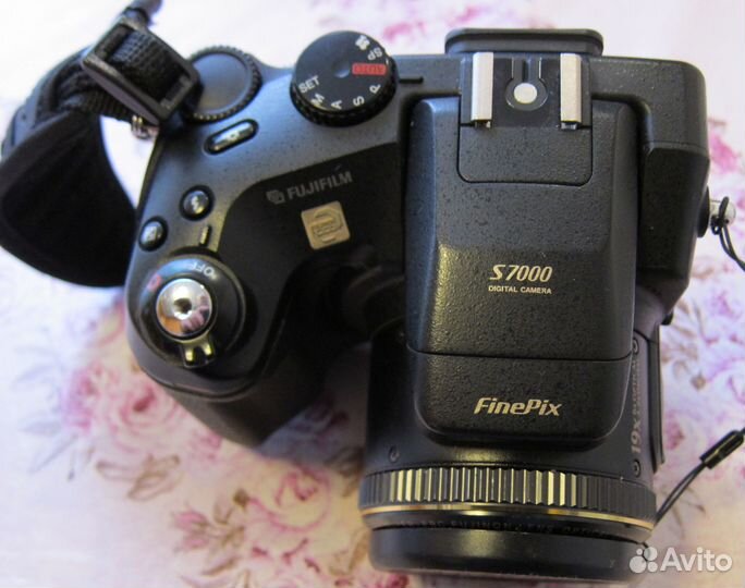 Fujifilm S7000