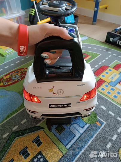 Машинка-каталка