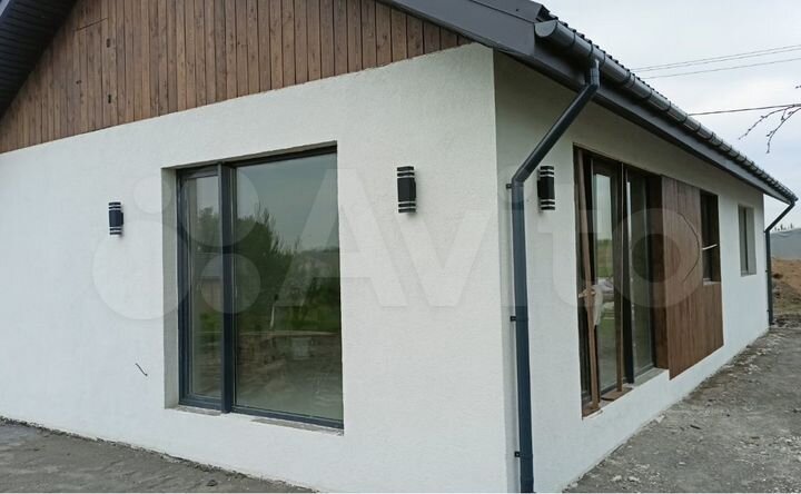 Коттедж 98 м² на участке 6 сот.