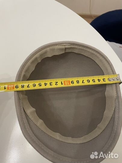 Кепка, шляпа, жокейка