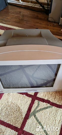 Телевизоры LG 21 Flatron и CF-14F30