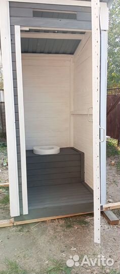 Уличный туалет