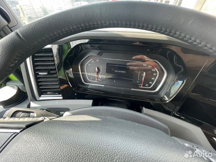 Shacman (Shaanxi) SX42584V324, 2024