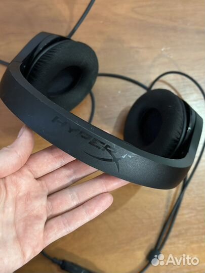 Наушники с микрофоном