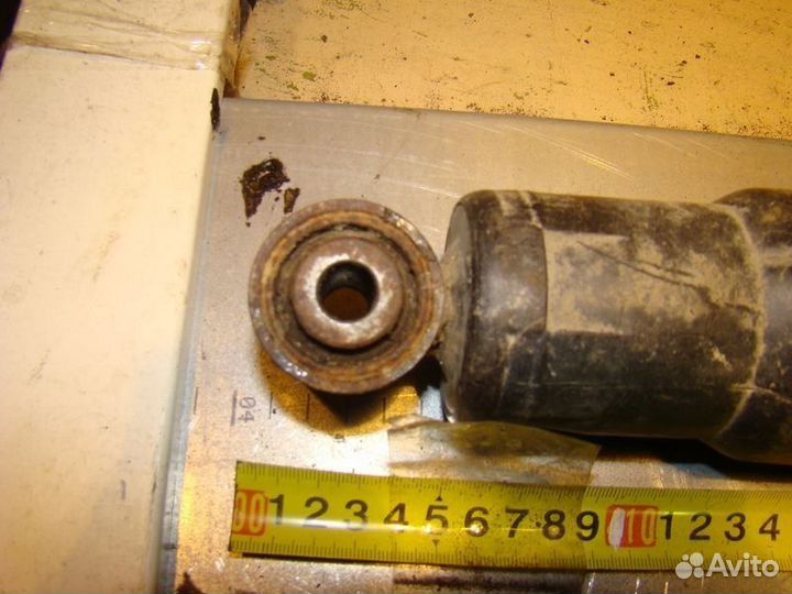 Амортизатор задний Acura mdx 02г