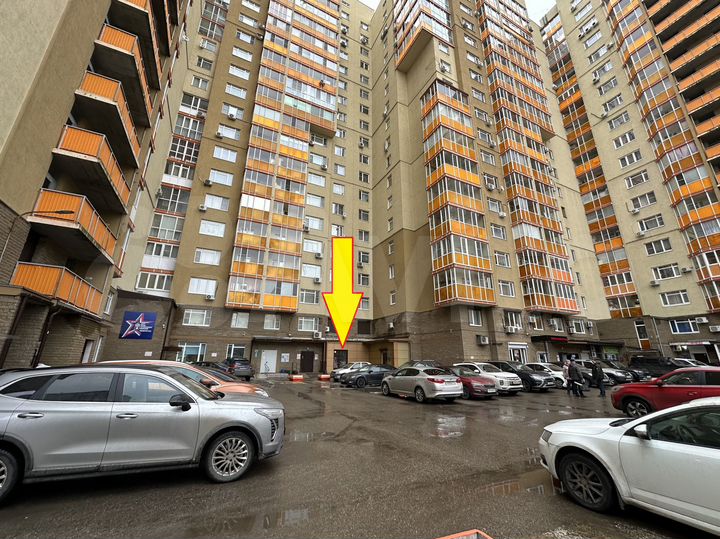 Помещение на трафике, в жилом массиве, 185 м²