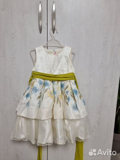 Нарядное платье для девочки