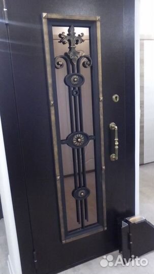 Дверь входная стальная