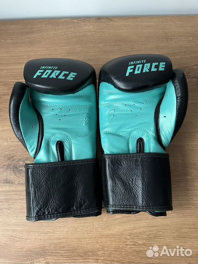 Набор / Боксерские перчатки infinite Force 10oz