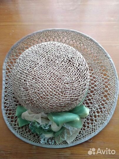 Шляпа женская соломенная